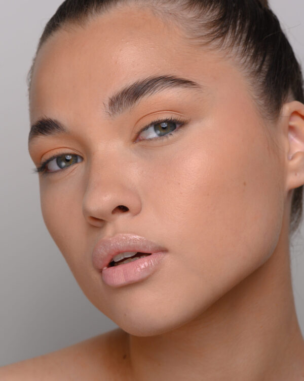 BISCUIT – Liquid LipShine Hover